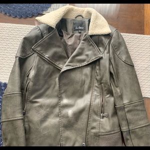 Sam Edelman women’s extra small leather jacket. Perfect for winter!  Like new
